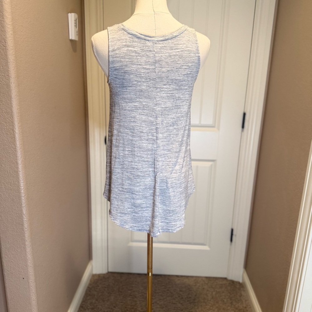 Old Navy Light Gray Tank Top - Picture 2 of 4